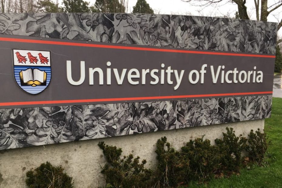 University of Victoria Acceptance Rate Admissions and Application Information UVic