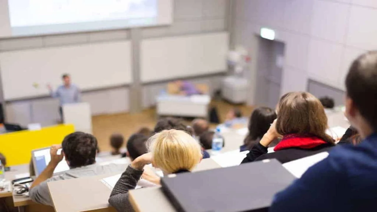 Top 10 Hardest College Classes : Undergraduate Classes | Hardest Classes In High School